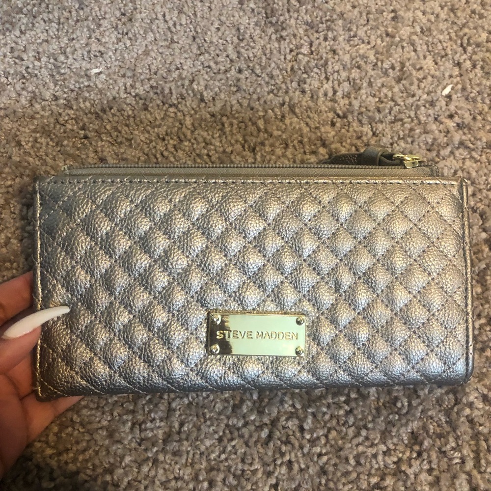 Steve Madden wallet